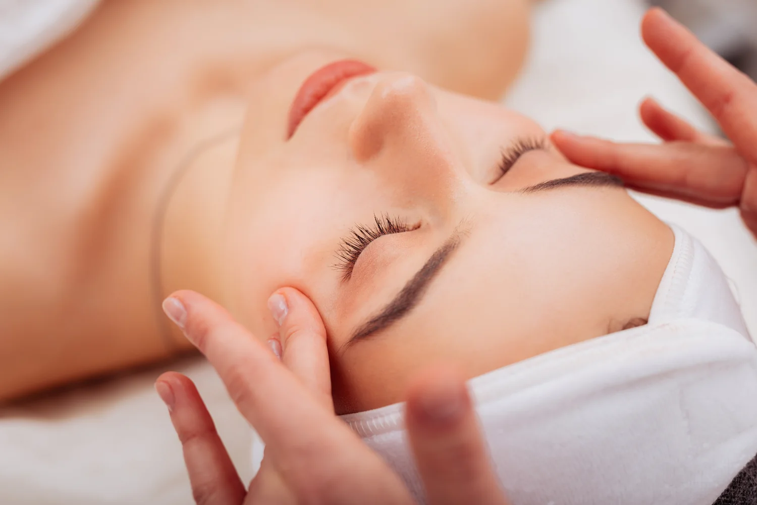 A patient relaxing during a customized, gentle SpaRx Signature Facial at SpaRx Medical Aesthetics in Thonotosassa, FL.